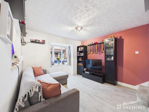 CAM02773G0-PR0421-STILL004