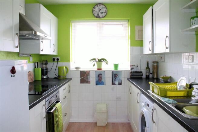 KITCHEN 1.jpg