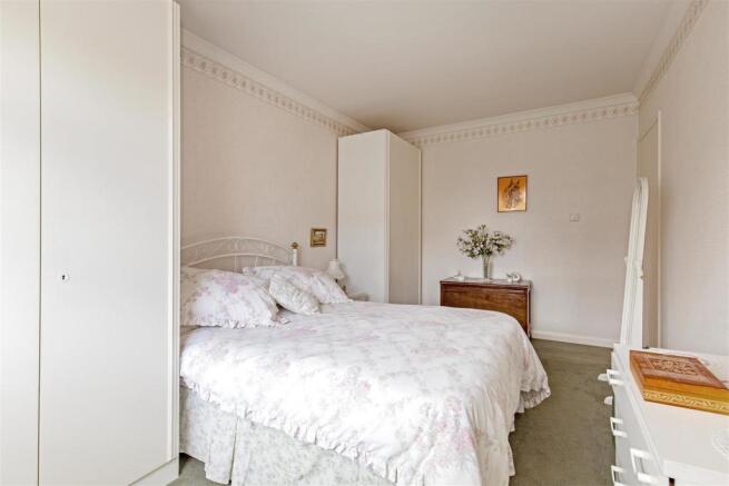 Bedroom 1-2.jpg
