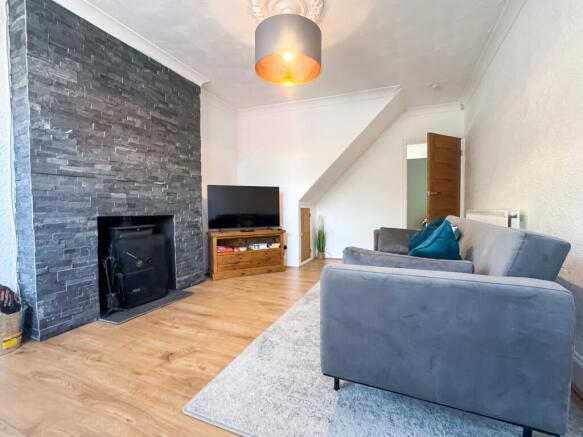 High Street EweMove Marske-2