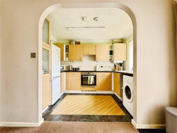 3 bed Semi-Detached for sale Image 5