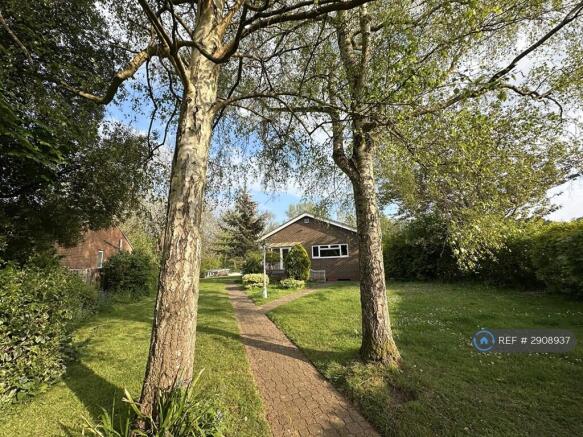 Bungalow With Private Entrance To Annexe