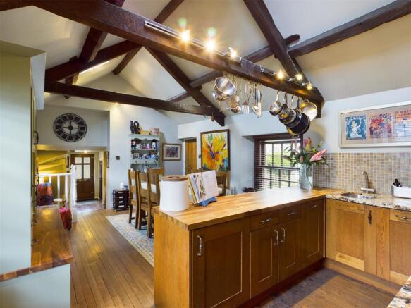 Kitchen Area.jpg