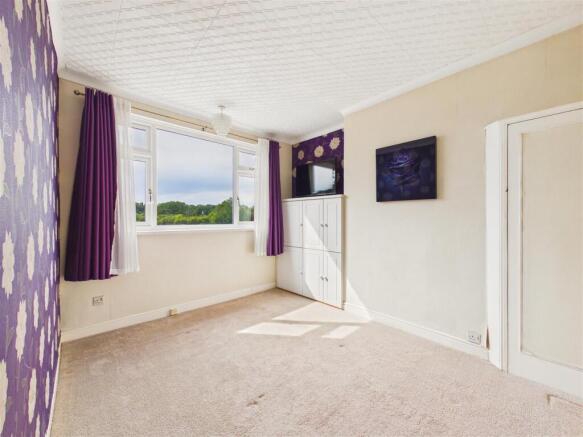 3 bed Semi-Detached for sale Image 9