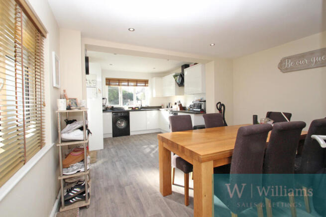 Living.kitchen1
