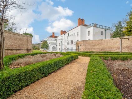 Nashdom Lane, Burnham, SL1