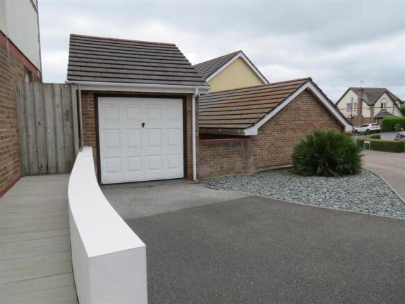 Garage: