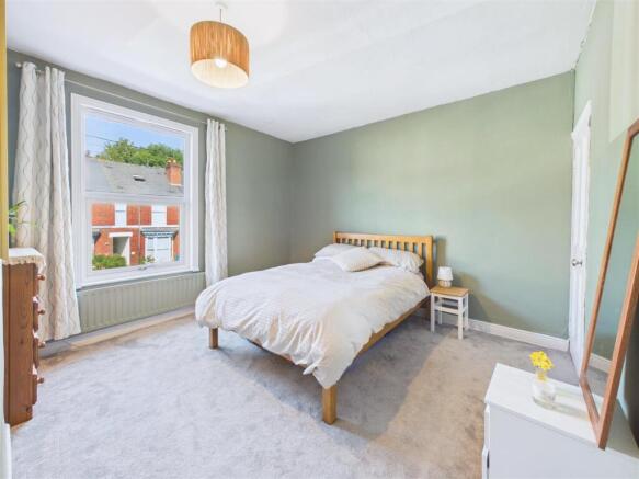 3 bed Terraced for sale Image 12