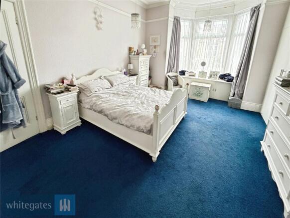 4 bed Town House for sale Image 7