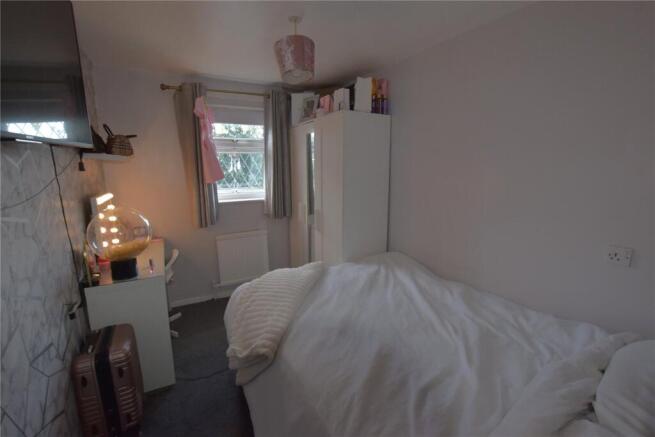 2 bed Apartment for sale Image 5