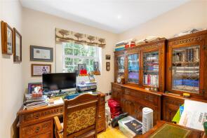 38, Bathgate Road, London SW19 5PJ