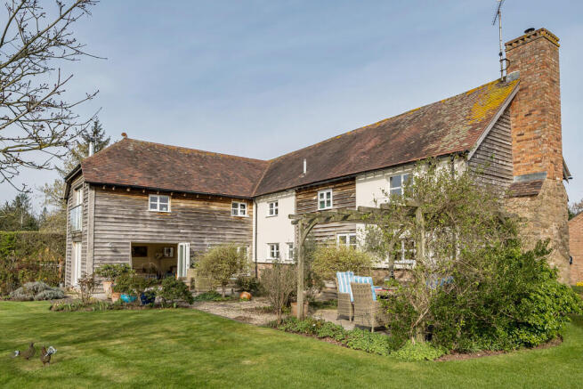 1431692-16-69bd79...