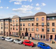 Flat 2/2, 44, Errol Gardens, Glasgow G5 0RR