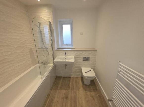 3 bed Detached Bungalow for sale Image 7