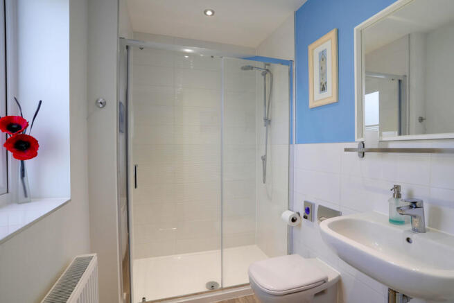 Ensuite Shower Ro...