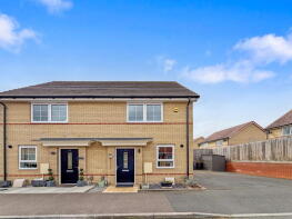 8, Bearwood Road, Stanford-le-hope SS17 0FH