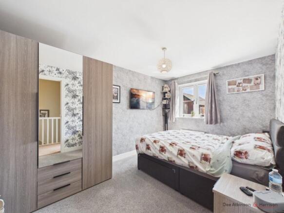 3 bed Semi-Detached for sale Image 10