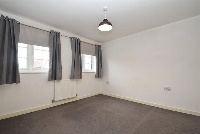 3 bed Terraced for sale Image 10