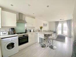 27, Heathland Way, Grimsby DN36 4ZH