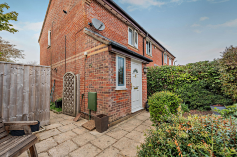 Langstone Close, Heathfield, Devon