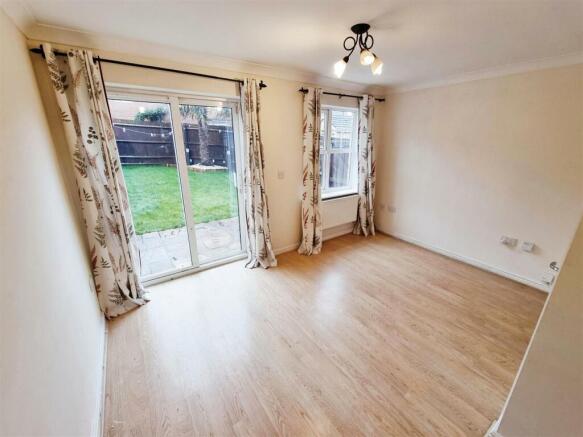 www.primechoiceproperties.co.uk-rushden estate age