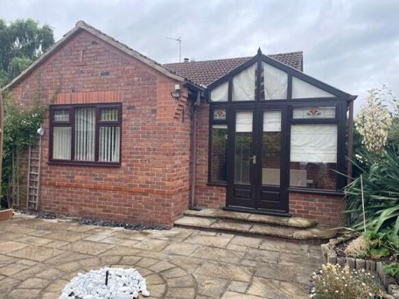 2 bed Semi-Detached to rent Image 12