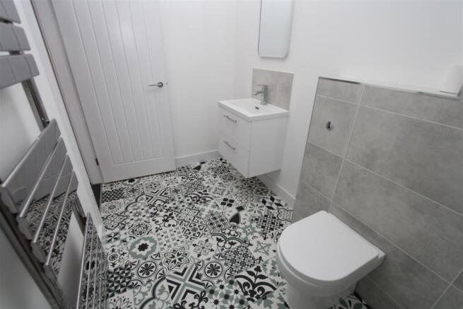 2 bed Semi-Detached Bungalow for sale Image 10
