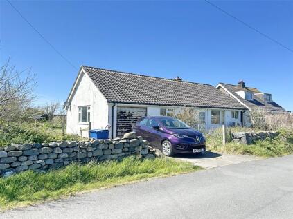 Llewelyn Drive, Fairbourne, Gwynedd, LL38