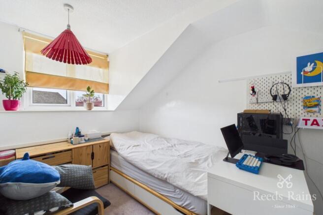 4 bed Bungalow for sale Image 4