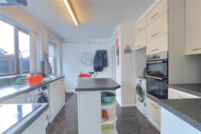 2 bed Bungalow for sale Image 7