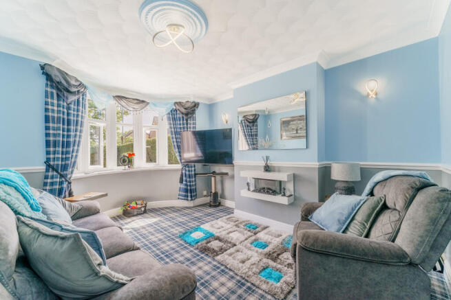 3 bed Semi-Detached for sale Image 5