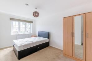 77, St Jamess Road, London SE16 4QS