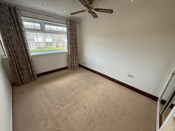 3 bed Town House to rent Image 8