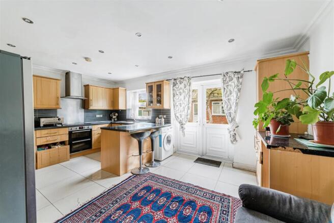 13, Norman Way-8.jpg