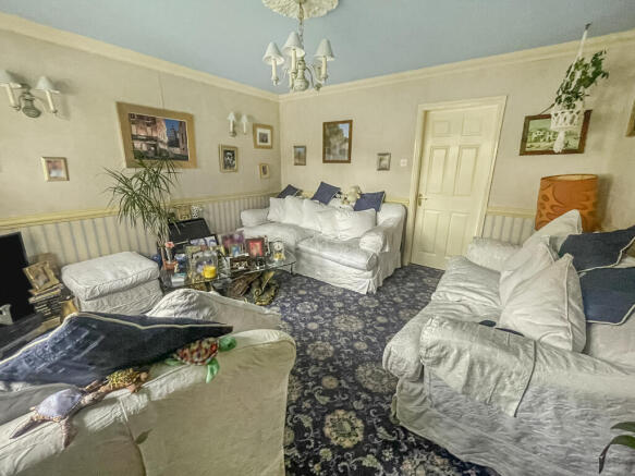 3 bed Semi-Detached for sale Image 8