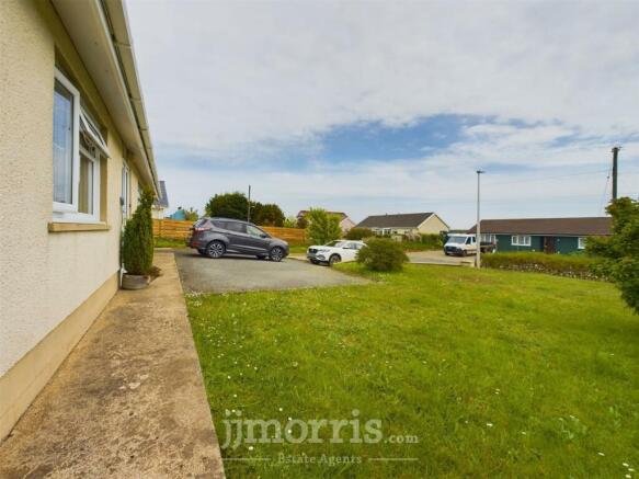 CAM01583G0-PR0117-STILL018.jpg
