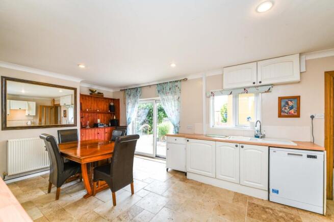 Kitchen/Dining Room