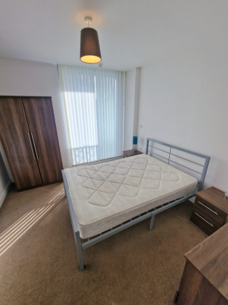 1 bed Apartment to rent Image 5