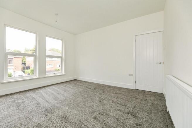3 bed Semi-Detached for sale Image 10