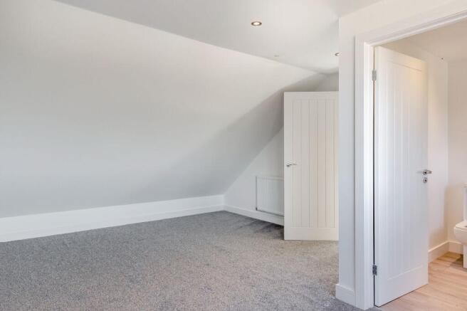 3 bed End of Terrace to rent Image 10