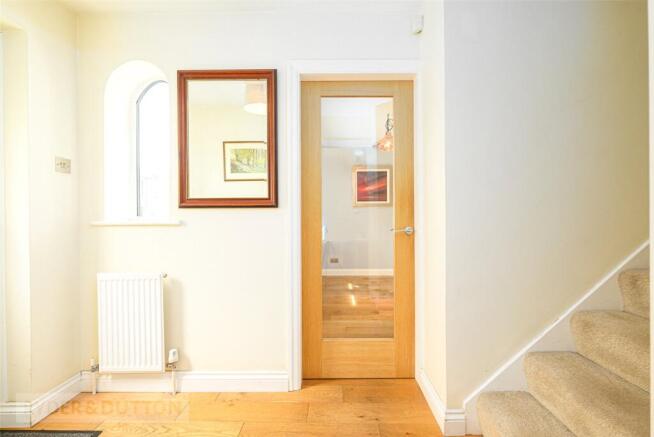 3 bed Detached for sale Image 9