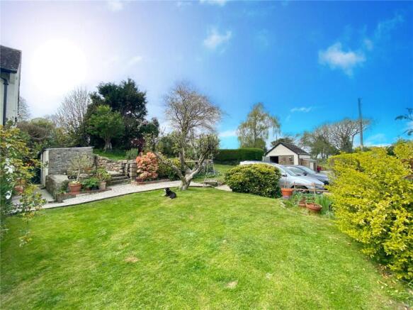 Higher Dishcombe Cottage, South Tawton, Okehampton photo 2