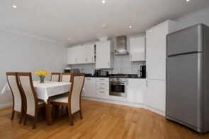 Flat 9, Willow Tree Court, Balmoral Drive, Borehamwood WD6 2PF