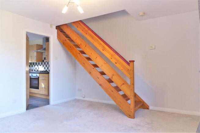 2 bed End of Terrace to rent Image 5