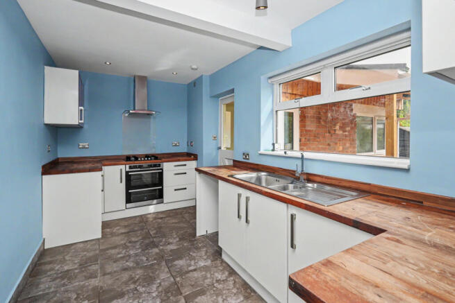 fitted kitchen