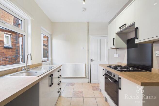 3 bed Terraced to rent Image 4