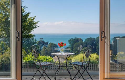 Castle Close, Ventnor