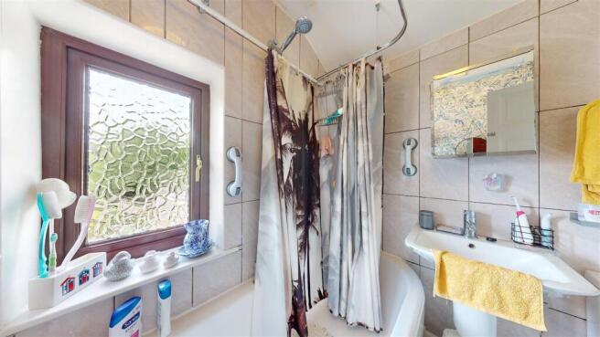 3 bed Semi-Detached for sale Image 7