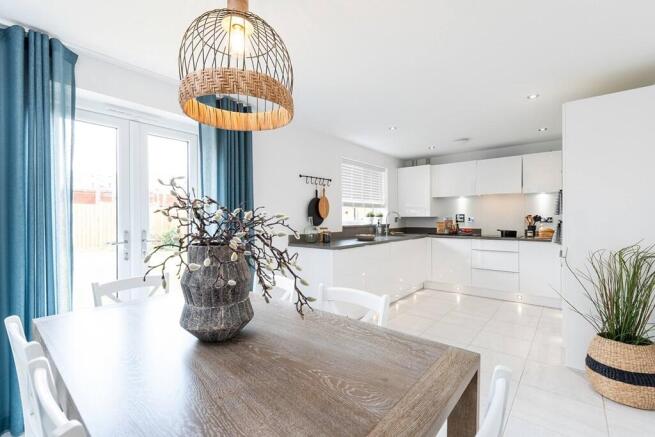 4-bed detached on Stone,
Dartford,
DA2 8DE, £604,500