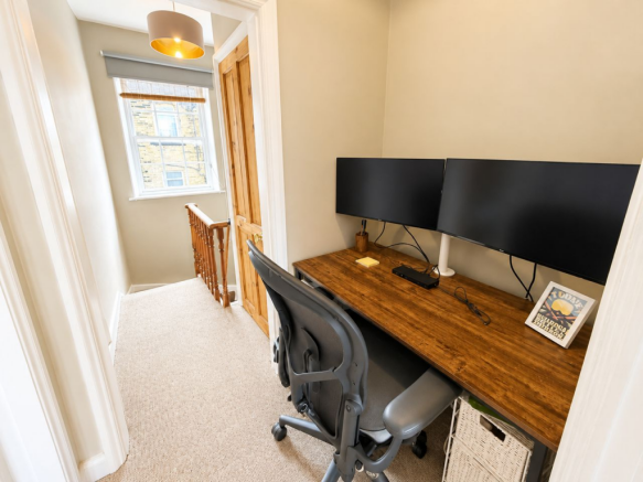 2 bed Terraced for sale Image 7
